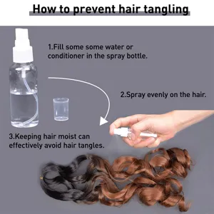 Sprayfles en haarverzorgingsdetail om synthetische pruikkrullen en vocht te behouden.