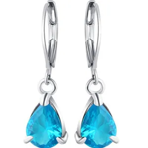 Atemberaubende silberne tropfenförmige blaue Zirkonia Ohrhänger für Damen elegant Alltag.
