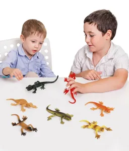 Kids simulated lizard animal toy set, realistic plastic gecko figures for kids play.