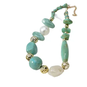 Fashion green resin irregular bead statement necklace for women daily chic clavicle chain.