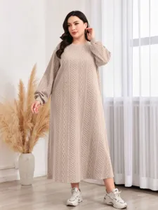 Beiger Damen Oversize Strickkleid mit Zopfmuster, langärmliges bequemes Maxikleid neu.