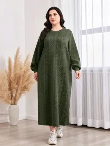 Große Größen grünes Zopfstrick-langes Kleid Detail, gemütlich lässig Herbst Winter Langarm.