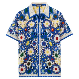 Chemise POLO à manches courtes en tricot crochet pour homme avec motif floral.