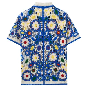 Chemise polo à manches courtes en tricot crocheté à fleurs colorées pour hommes.