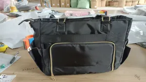 Sac cabas ordinateur noir en nylon, grand sac de travail bandoulière pour femme.