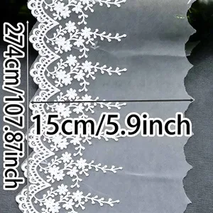 Dentelle blanche brodee motif branche de pin tulle pour couture DIY deco maison 15cm