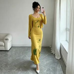Set vestito lungo bretelle e cardigan giallo donna elegante vestito aderente chic