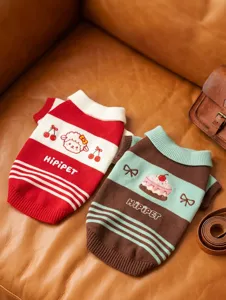 Detalle de jersey para mascotas con bordado de oveja y pastel, prenda de punto polo retro.