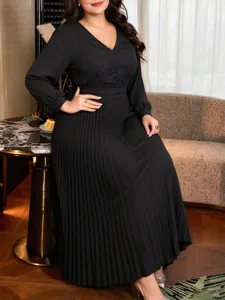 Plus size black long sleeve lace v-neck pleated dress for women autumn elegant slim fit