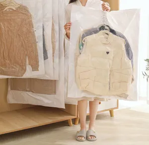 Sac de rangement sous vide suspendu pour doudounes, organisateur d'armoire transparent.