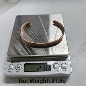 Bracciale rigido magnetico in rame puro con design a cuore vintage, gioiello regolabile.