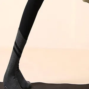 Dames winter gestreepte yoga sokken antislip, katoen sport sokken voor pilates fitness.