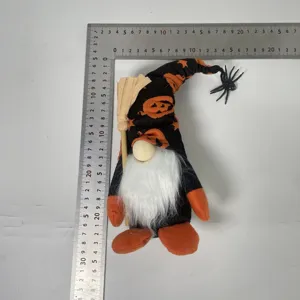 Halloween Wichtel Plueschpuppe Spielzeug mit Kuerbis Muster Hut und Besen Dekoration