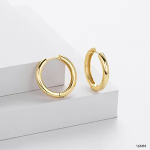 Boucles d'oreilles créoles lisses en argent sterling 925, vue détaillée, taille 16mm classique.