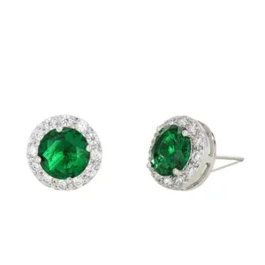 Eleganti orecchini a lobo in argento con pietra verde e zirconi brillanti per donne.