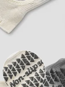 Professional non-slip grip yoga socks for women, perfect for pilates, fitness, and home training.