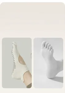 Anti-slip five toe yoga socks for women, seamless athletic pilates fitness grip short socks.