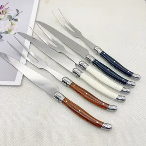 Ensemble de couteaux et fourchettes à steak en acier inoxydable pour repas et barbecue.