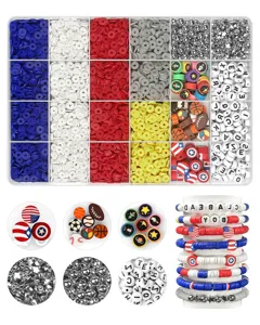 Detailansicht des 2064-teiligen Tonperlen und Buchstabenperlen Sets für DIY Armband Zubehör.