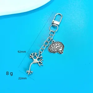 Llavero de cerebro y neurona de aleación, colgante de llavero médico creativo.