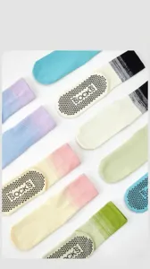 Gradient grip socks for women, non-slip pilates yoga socks, mid-calf athletic socks.