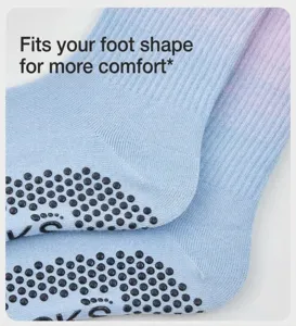 Gradient non-slip yoga socks for women, breathable mid-tube fitness pilates socks.
