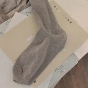 Damen 240-Nadel feingesponnene Wolle Strumpfhose mit integriertem Fersen-Design.