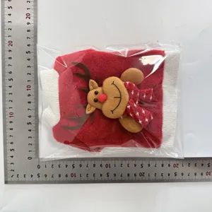 Copertura per bottiglia di vino di Natale con simpatico design di renna in feltro 3D rosso.