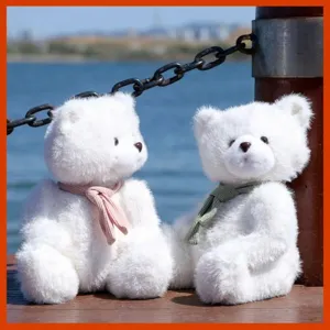 Simpatico Orsacchiotto Peluche Animale Imbottito Con Sciarpa in Maglia Colorata Bambola Morbida Regalo di Compleanno per Bambini Decorazione Casa