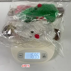 4er Set süße Weihnachtsbaum Plüschpuppen, weiche ausgestopfte Feiertagsdekoration.
