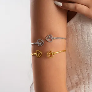 Brazalete Abierto de Aleación Vintage con Corazón y Flor Calados Brazalete de Brazo Minimalista Estilo Europeo Americano para Mujer Pulsera de Metal Retro Joyería Oro Plata
