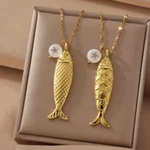 Collana con Ciondolo a Pesce in Acciaio Inossidabile Placcato Oro per Donna Regolabile Finitura Oro 18K Gioiello Animale Pesce Tropicale Bifacciale Regalo