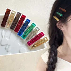 Handmade Acrylic Duckbill Hair Clips Set Transparent Bangs Side Clips For Women Sweet Minimalist Lettering Hair Accessories