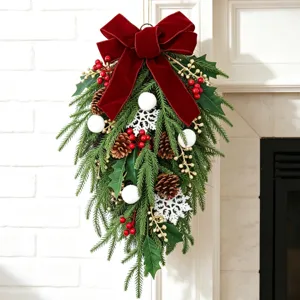 Guirlande de Noël en Forme de Larme Avec Nœud en Velours Rouge Aiguilles de Pin Baies Artificielles Pommes de Pin Flocon de Neige Décoration Suspendue pour Porte d'Entrée Escaliers Cheminée Maison