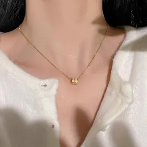 Minimalist White Mother of Pearl Roller Pendant Necklace Geometric Alloy Collarbone Chain Fashion Jewelry Gift For Women