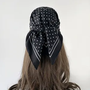 Dames Polka Dot Vierkante Sjaal 68cm Zijdegevoel Satijn Halssjaal Veelzijdige Mode Hoofddoek Haarband Handtas Decor Sjaal
