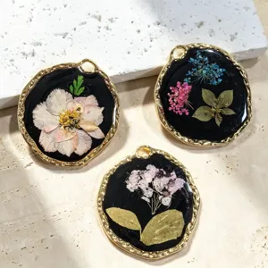 Vintage Alloy Real Dried Flower Resin Pendant Round Floral Specimen Charm For DIY Jewelry Making Necklace Earring Making Accessories