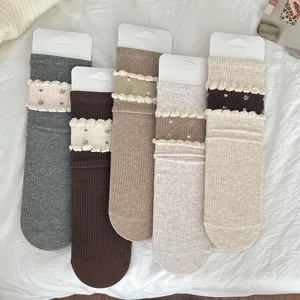 Dames Retro Bloemen Kuitlengte Sokken Zoete Kantafwerking Roesjes Ribgebreid Katoen Crew Sokken Japanse Stijl Vintage Patchwork Kousen