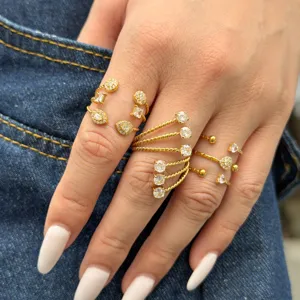 Set di Anelli Aperti Incastonati con Zirconia Geometrica Irregolare in Acciaio Inossidabile Placcato Oro 18K Anelli Regolabili di Lusso per Donna