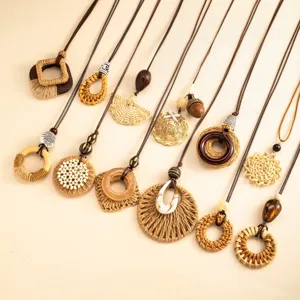 Collier Long Style Bohême Ethnique Fait Main en Bois Tissé Pendentif Géométrique Goutte pour Femme Bijoux Vintage Rétro