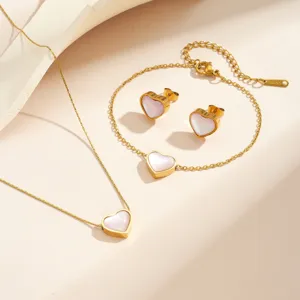 Titanstahl Herz Künstliche Perle Einlage Halskette Armband Ohrringe Set Süße Bunte Muschel Herz Anhänger Schlüsselbein Kette Schmuck Für Damen Geschenk