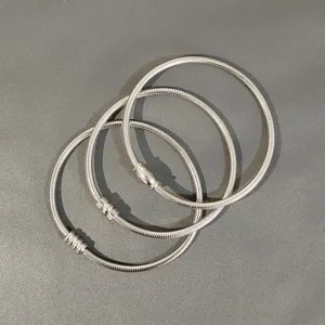 304 Roestvrij Staal Slangenketting Armband Dames DIY Sieraden Met Magneetsluiting Eenvoudige Mode Minimalistisch Zilver