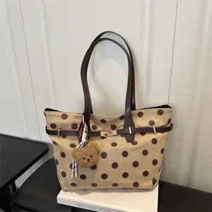 Borsa Tote da Donna Vintage in Scamosciato Sintetico Grande Capacità a Pois Stampa Leopardata Borsa a Spalla Moda Casual Sottobraccio Con Ciondolo a Orsetto