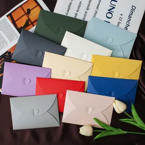 Verdikte Parelpapier Enveloppen Met Hartsluiting Metalen Roos Decoratieve Enveloppen Voor Kaarten Zakelijke Uitnodiging Groet Briefpapier