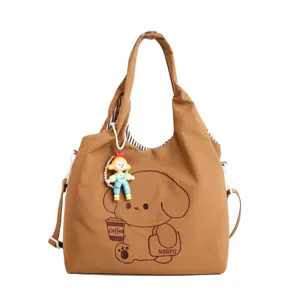 Sac cabas en toile marron avec chien brodé, motif café et petit pendentif poupée suspendu