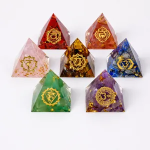 Natural Crystal Gravel Epoxy Resin Pyramid Ornament Healing Energy Chakra Stone Home Office Desktop Decor Handicraft