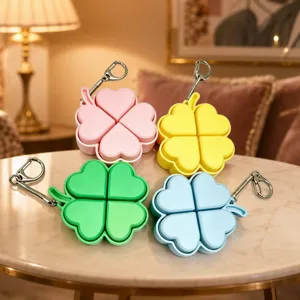Vierbladig Klavertje Fidget Speelgoed Toetsenbord Clicker Sleutelhanger Decompressie Hanger Lichtgevend Stressverlichting