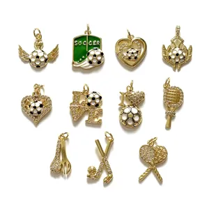 Ciondolo a Tema Sportivo Calcio Tennis Golf Placcato in Oro 18K ciondolo in Strass e Smalto Regalo per Accessori per Gioielli Fai da Te