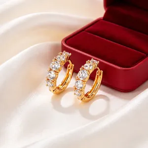 Boucles d'OreillesCréoles en Alliage de Cuivre Plaqué Or Zirconia Créoles Géométriques Minimalistes Bijoux de Mode Pour Femmes
