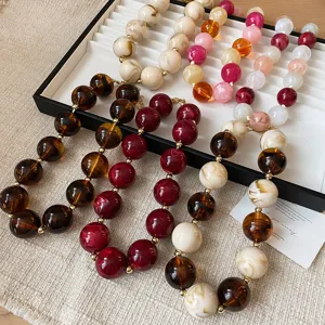European Vintage Acrylic Chunky Necklace For Women Marble Ink Wash Pattern Round Beads Golden Spacer Clavicle Chain Fashion Neck Jewelry